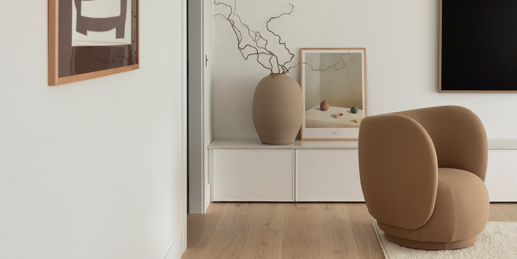 Contemporary Countryside Retreat in Ceres, UK with Custom IKEA Besta Cabinet Fronts