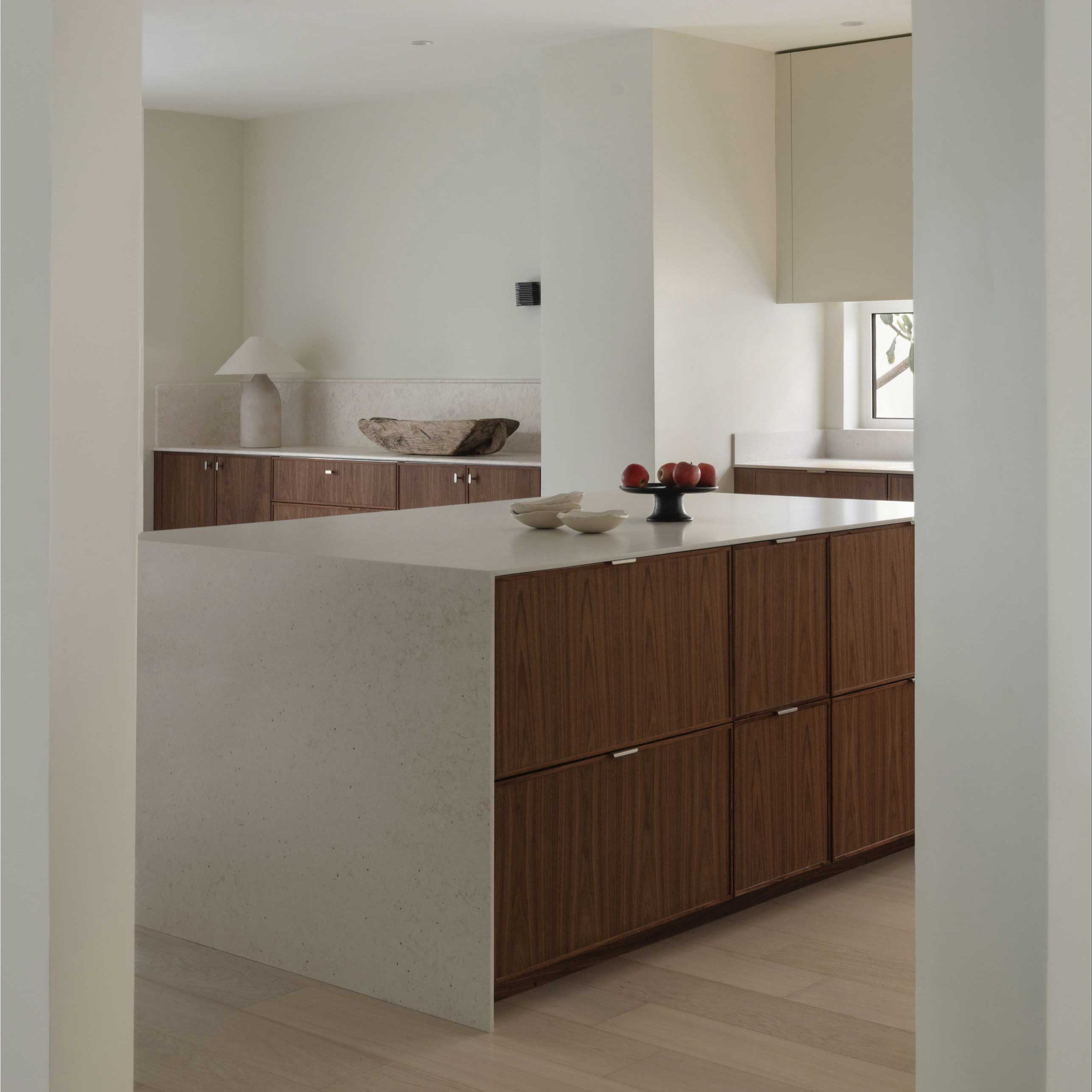 WALNUT – Fronteriors