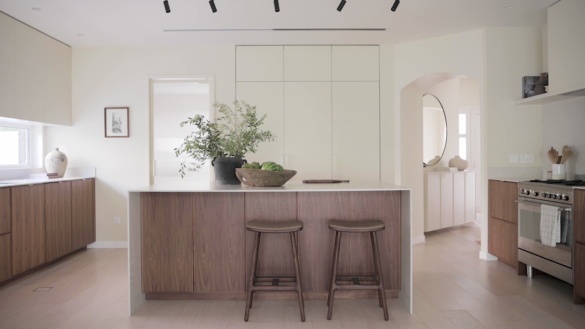 ウォルナット　ウッドボード Van Gogh | VGW91T Tawny Oak | Wood Flooring